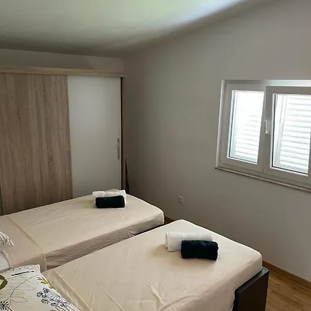 Apartment Nature